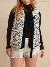 Load image into Gallery viewer, Tied Sherpa Vest Coat with Pockets
