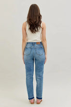 Load image into Gallery viewer, JUDY BLUE Mid Rise Rigid Magic Release Hem Jeans
