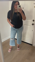 Load and play video in Gallery viewer, RFM &quot;Chloe&quot; Tummy Control High Waist Cropped Wide Leg Raw Hem Jeans Light Wash
