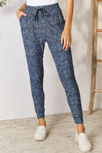 Load image into Gallery viewer, Lazy Days Heathered Drawstring Leggings with Pockets
