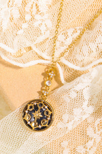 Nostalgic Azure Sandstone Pendant Necklace