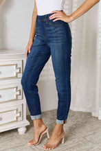 Load image into Gallery viewer, Layla Skinny Cropped Jeans by Judy Blue
