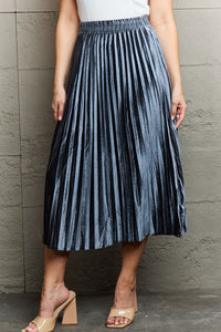 Whimsy Waltz Accordion Pleated Flowy Midi Skirt in Cloudy Blue