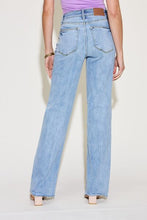 Load image into Gallery viewer, Parker V Front Waistband Straight Jeans by Judy Blue
