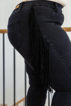 Load image into Gallery viewer, Hilary Side Fringe Skinny Jegging In Black by Judy Blue
