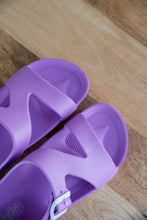 Load image into Gallery viewer, Pool Party Lilac Sandals
