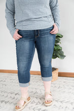 Load image into Gallery viewer, Make a Move Judy Blue Capris
