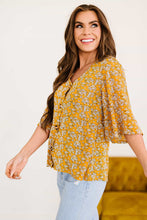 Load image into Gallery viewer, Having an Incredible Flare Day Printed Button Floral Blouse (2 print options)

